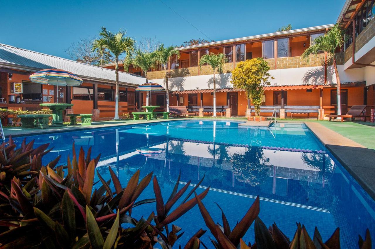 Hotel La Hacienda Quesada  Extérieur photo
