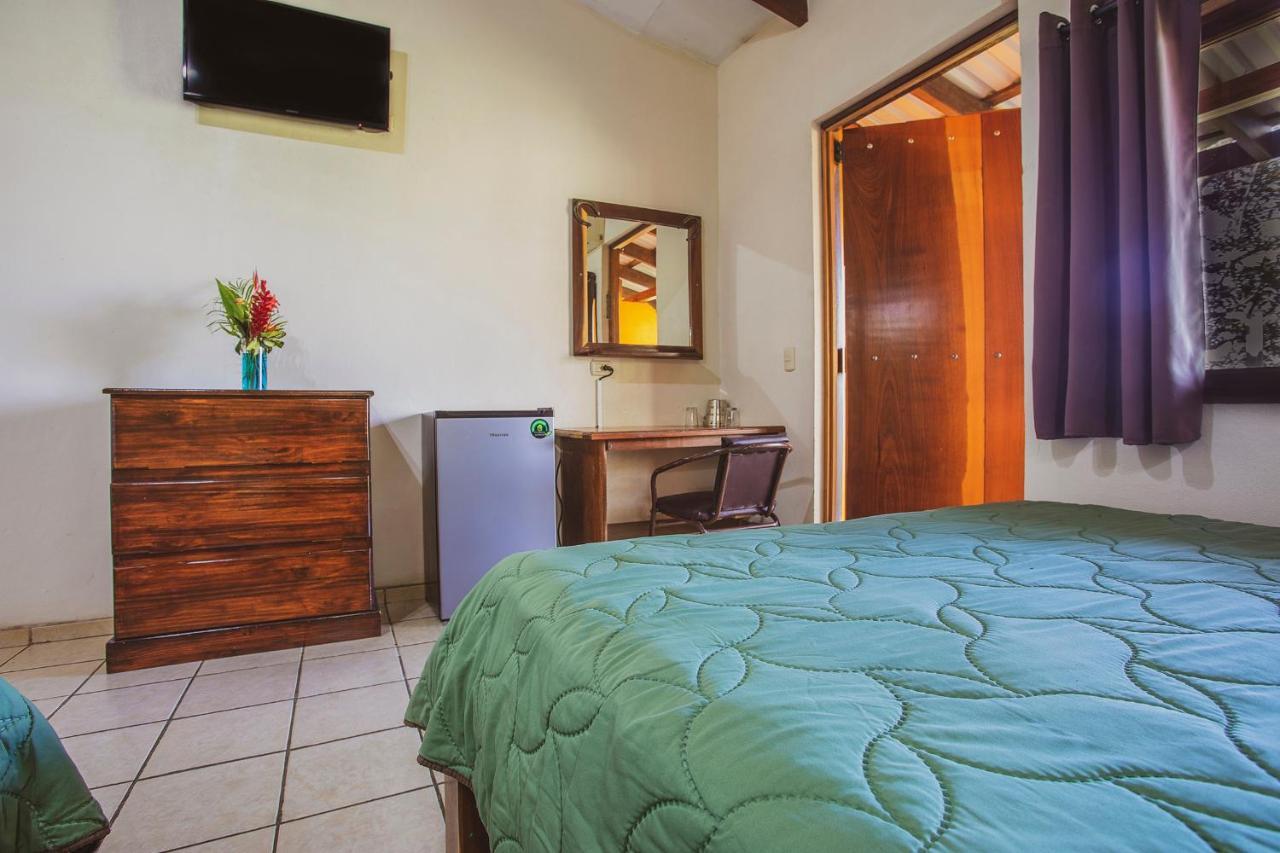 Hotel La Hacienda Quesada  Extérieur photo
