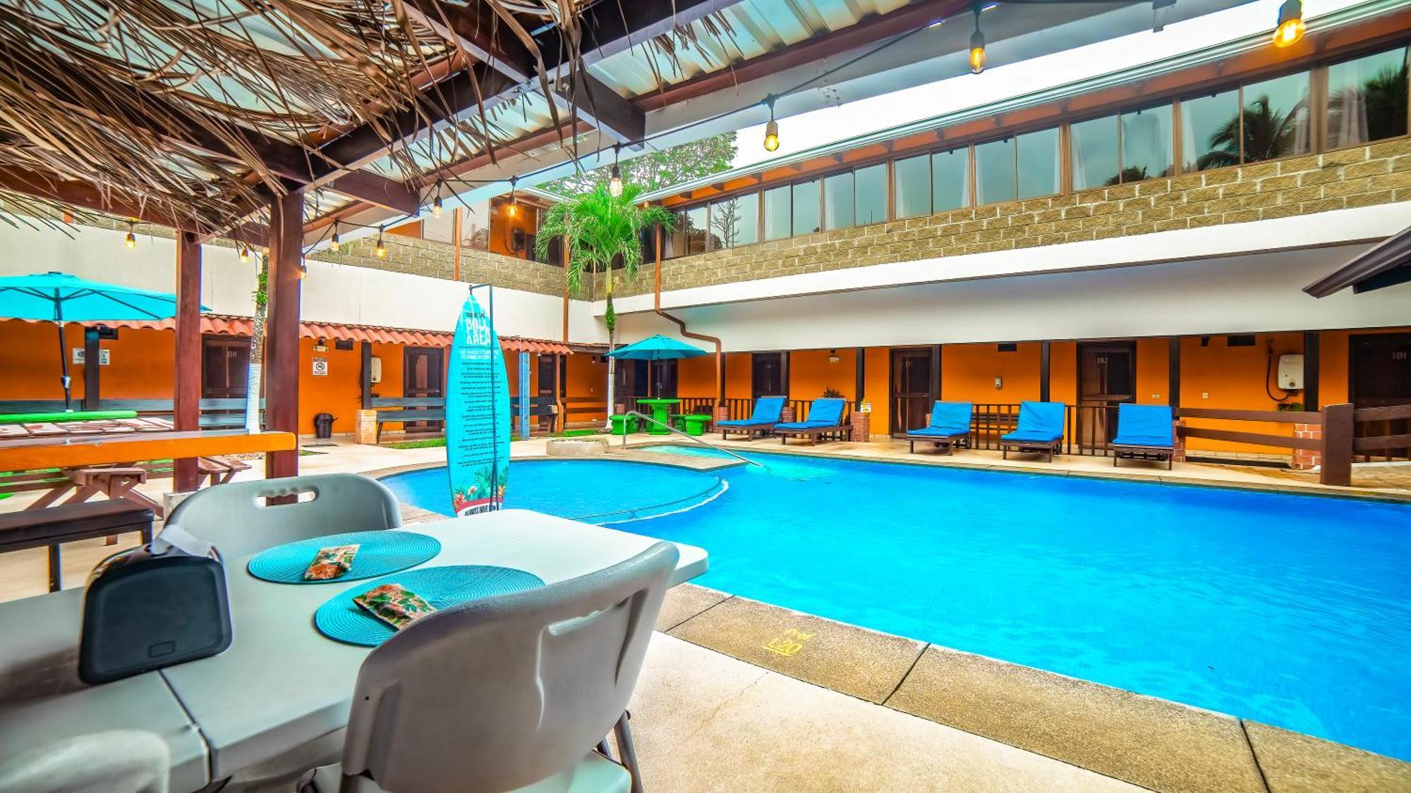 Hotel La Hacienda Quesada  Extérieur photo
