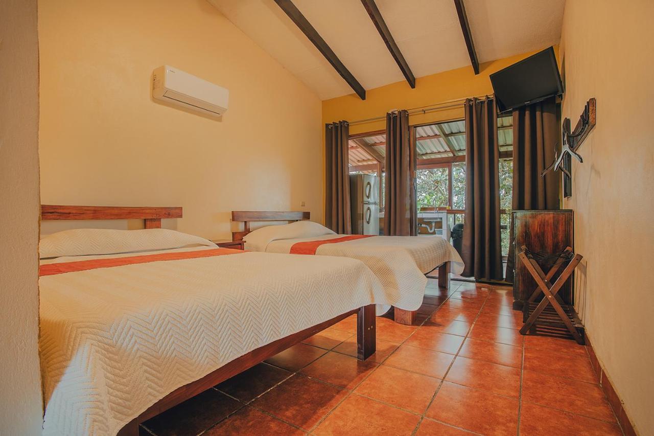 Hotel La Hacienda Quesada  Extérieur photo